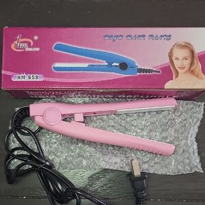 Mini Pink Hair Straightener